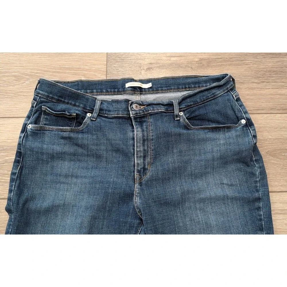 Levis these levi
